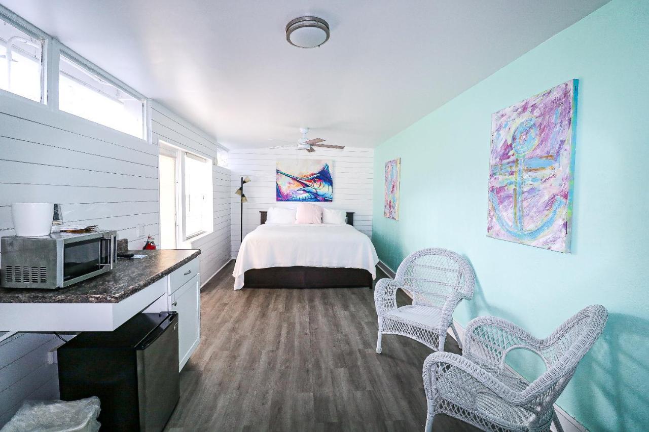 Drop Anchor Resort & Marina Islamorada Exteriör bild
